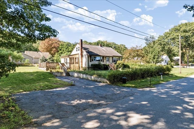 9 Folsom St, Leicester, MA 01611