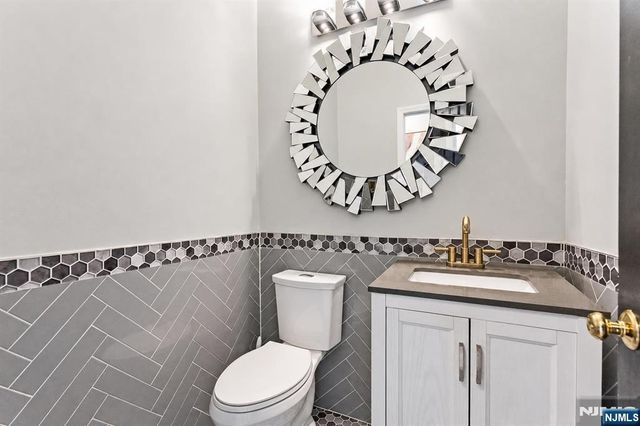 10 Pasha Court, Rockaway Boro, NJ 07435
