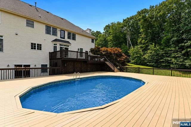10 Pasha Court, Rockaway Boro, NJ 07435