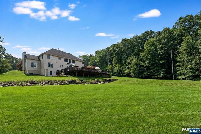10 Pasha Court, Rockaway Boro, NJ 07435