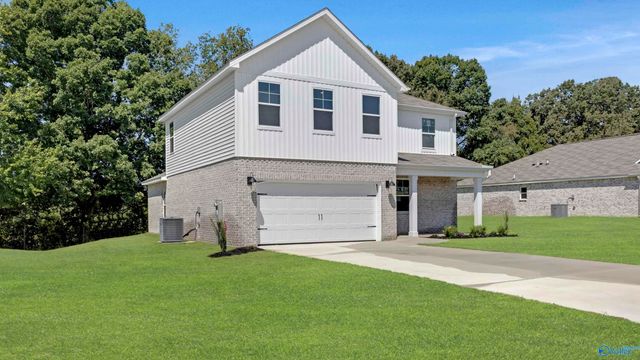 100 Aurora Circle, Fayetteville, TN 37334