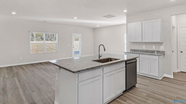 100 Aurora Circle, Fayetteville, TN 37334