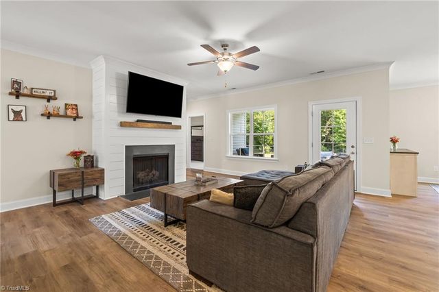 358 Windsor Trail, Lexington, NC 27295