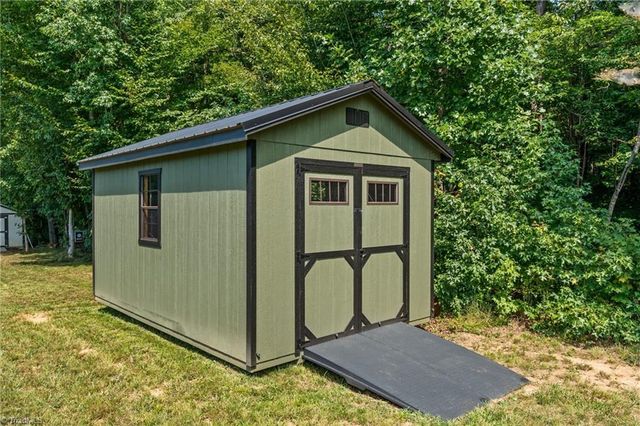 358 Windsor Trail, Lexington, NC 27295
