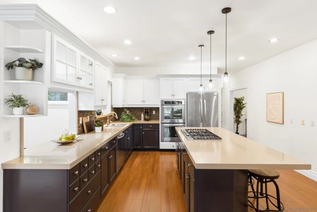 3311 James, Carlsbad, CA 92008