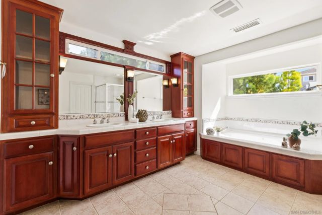 3311 James, Carlsbad, CA 92008