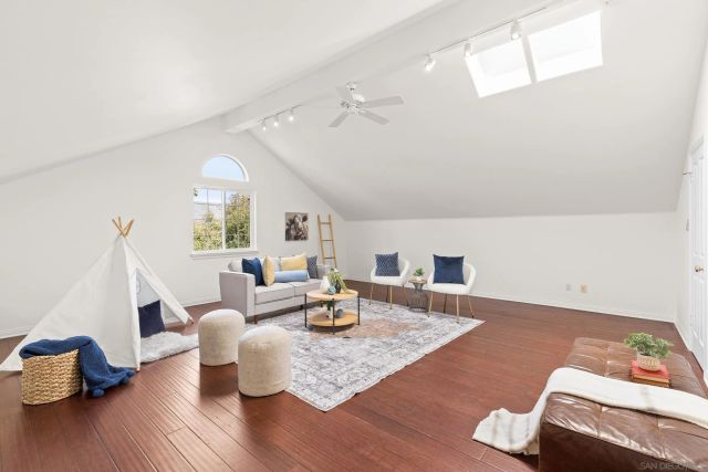 3311 James, Carlsbad, CA 92008