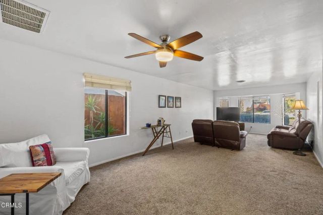 6105 Diamond Oaks Avenue, Bakersfield, CA 93306