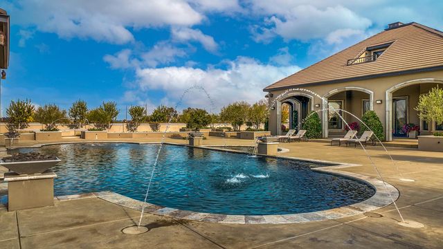 22215 N Devries Rd, Lodi, CA 95242