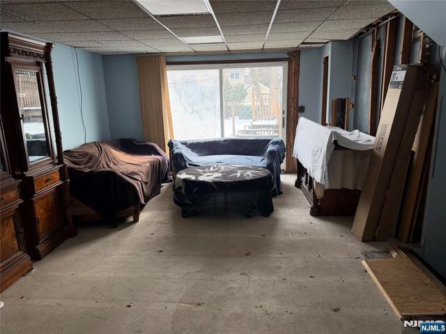 82 Birk Street, Saddle Brook, NJ 07663