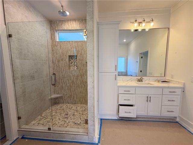 6102 S 40th Place, Rogers, AR 72758