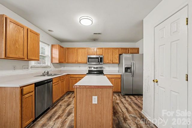3527 Mallory Taylor Lane, Charlotte, NC 28216