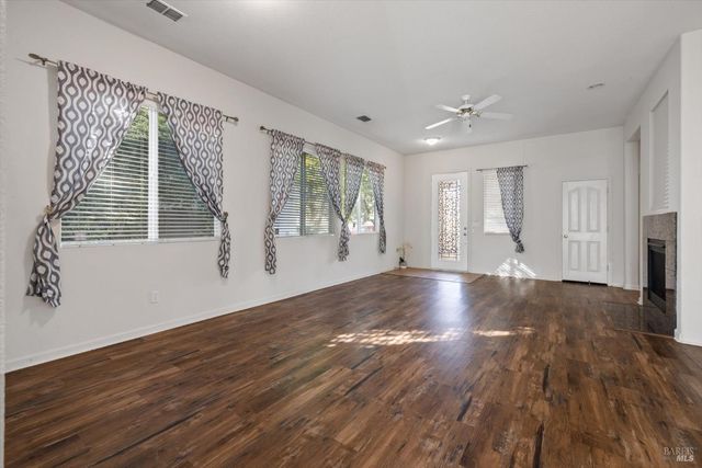 1651 Little Rock Cir, Suisun City, CA 94585