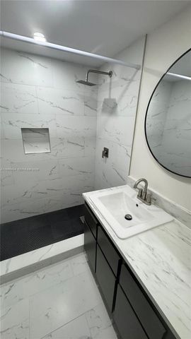 900 Twin Lakes Dr 8-A, Coral Springs, FL 33071