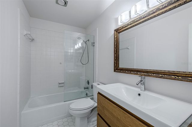 2211 MCMAHON COURT 1045, Orlando, FL 32812