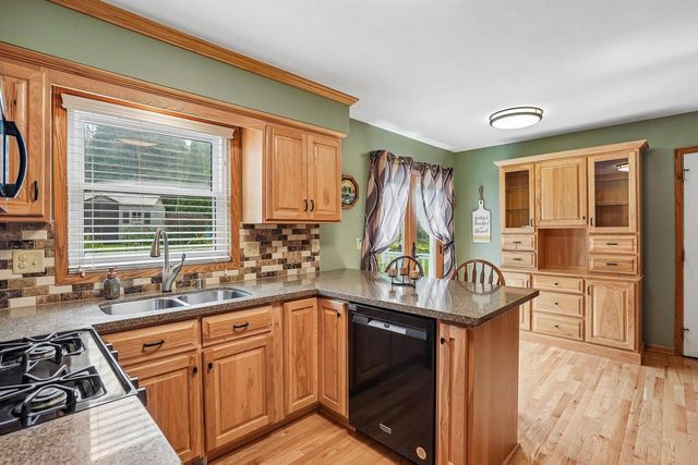 26 Sage Circle, Madison, WI 53704