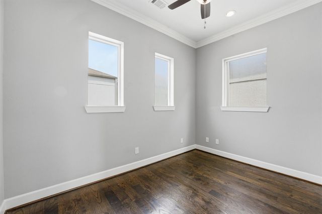 2208 Holman Street, Houston, TX 77004