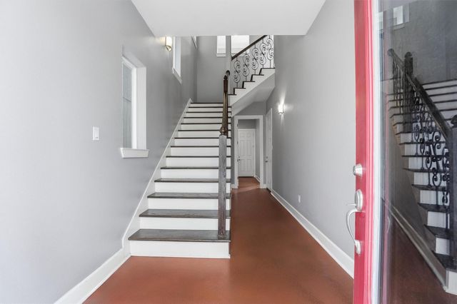 2208 Holman Street, Houston, TX 77004