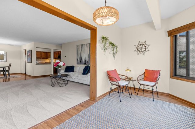 111 Imperial Drive W 106, West Saint Paul, MN 55118