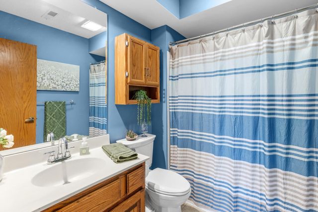 111 Imperial Drive W 106, West Saint Paul, MN 55118