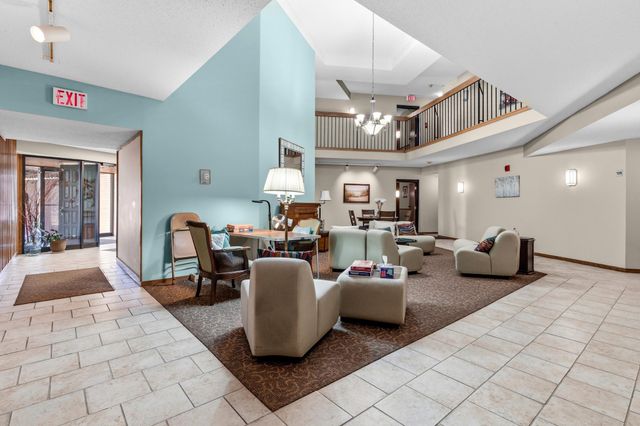 111 Imperial Drive W 106, West Saint Paul, MN 55118