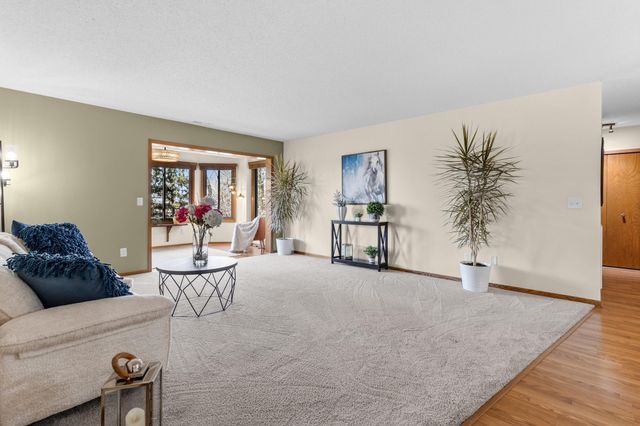 111 Imperial Drive W 106, West Saint Paul, MN 55118