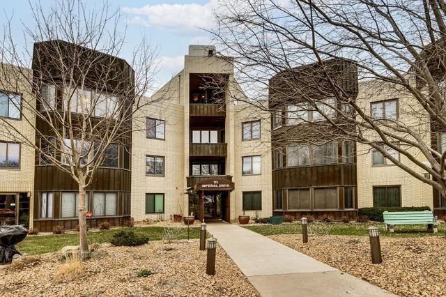 111 Imperial Drive W 106, West Saint Paul, MN 55118