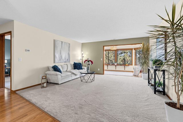 111 Imperial Drive W 106, West Saint Paul, MN 55118