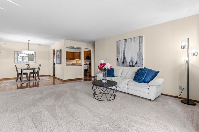 111 Imperial Drive W 106, West Saint Paul, MN 55118