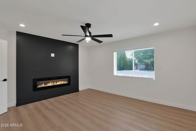 2507 E DEVONSHIRE Avenue, Phoenix, AZ 85016