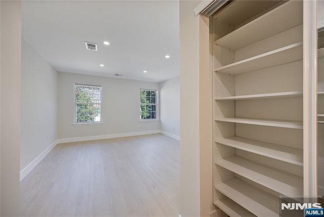 1321 Lavender Court 1321, Mahwah, NJ 07430