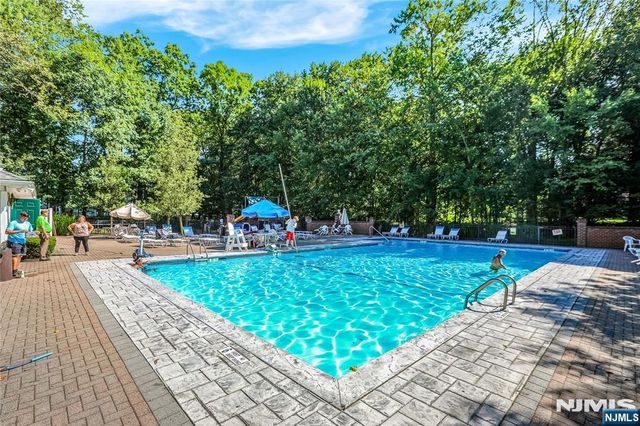 1321 Lavender Court 1321, Mahwah, NJ 07430
