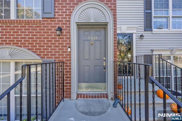 1321 Lavender Court 1321, Mahwah, NJ 07430