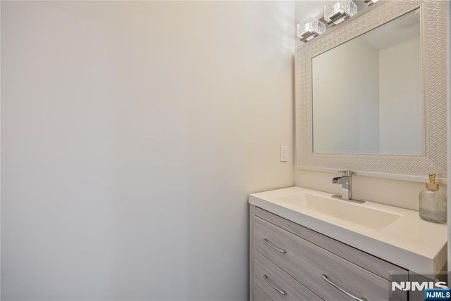 1321 Lavender Court 1321, Mahwah, NJ 07430