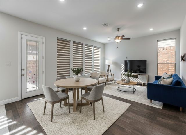 2152 Bailey Street, Carrollton, TX 75010