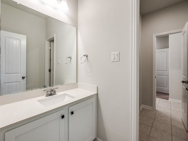 2152 Bailey Street, Carrollton, TX 75010