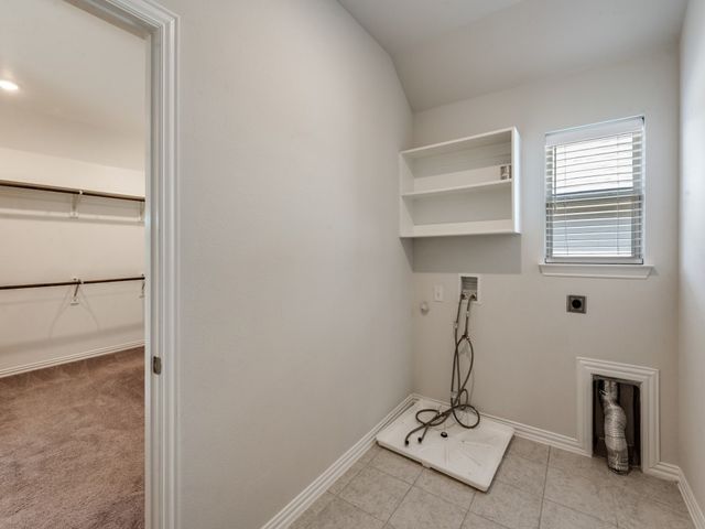 2152 Bailey Street, Carrollton, TX 75010