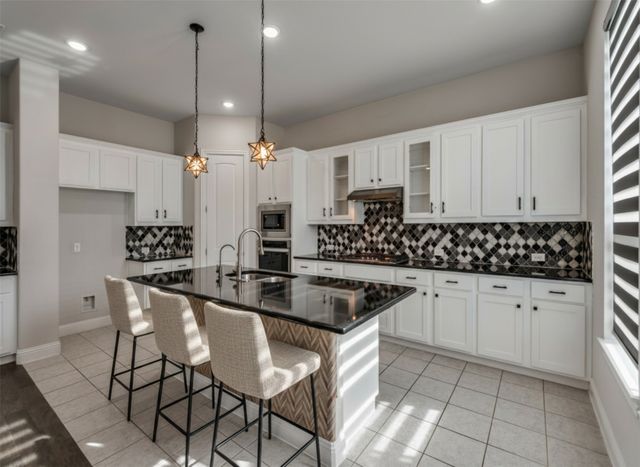 2152 Bailey Street, Carrollton, TX 75010