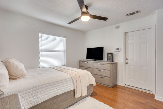 5609 Fursman Avenue, Fort Worth, TX 76114