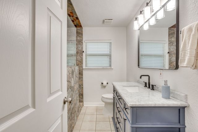 5609 Fursman Avenue, Fort Worth, TX 76114