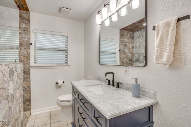 5609 Fursman Avenue, Fort Worth, TX 76114