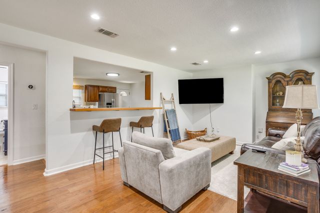 5609 Fursman Avenue, Fort Worth, TX 76114