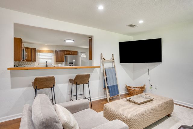 5609 Fursman Avenue, Fort Worth, TX 76114