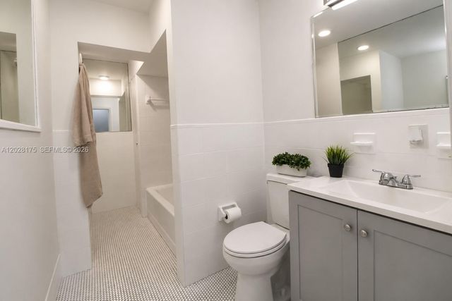 10730 SW 52nd Terrace, Miami, FL 33165