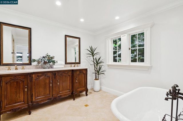 117 Leona Ct, Alamo, CA 94507