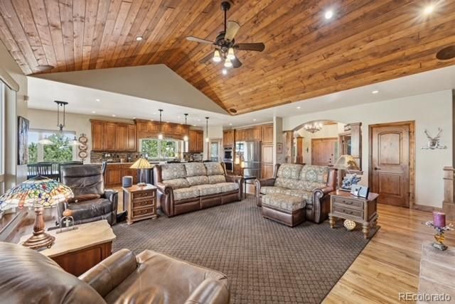 18890 Wing Tip Road, Colorado Springs, CO 80908