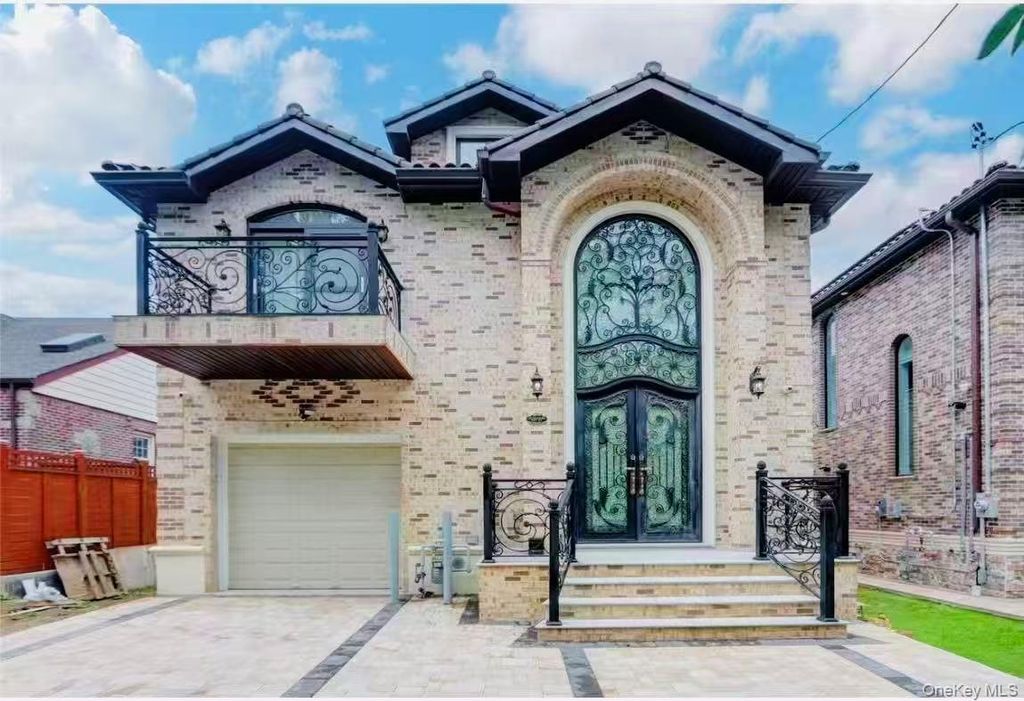 157-49 Rose Avenue, Flushing, NY 11355