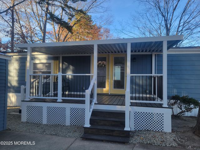 20 Judith Way, Jackson, NJ 08527