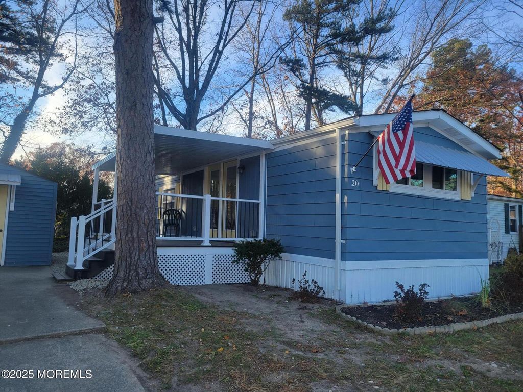 20 Judith Way, Jackson, NJ 08527