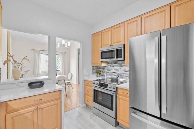 4671 Albany Circle 150, San Jose, CA 95129
